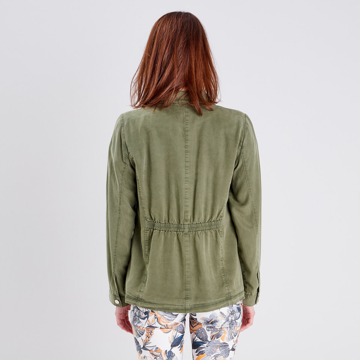 Veste droite boutonnée vert kaki femme