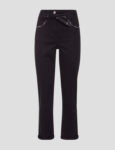 Jean droit détails bijoux noir femme