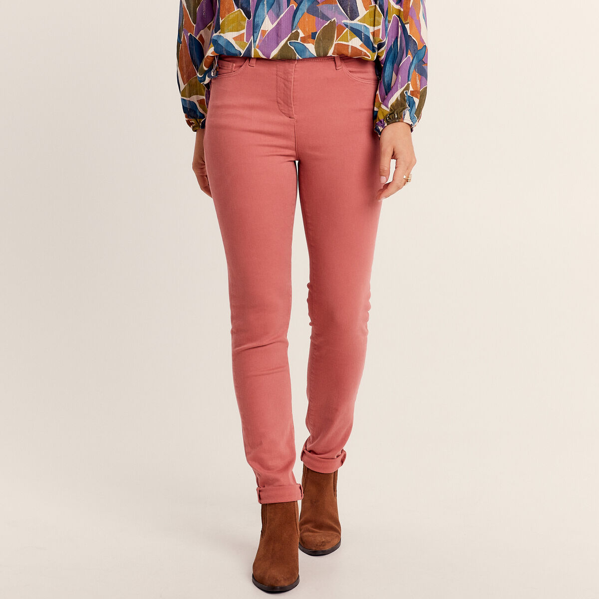 Jean magique ajusté taille standard rose femme