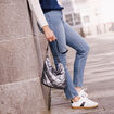 Jean ajust&eacute; taille basse denim stone femme