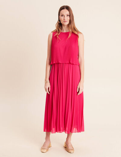 Robe longue &eacute;vas&eacute;e pliss&eacute;e sans manches rose fushia femme