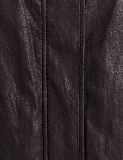 Blouson capuche bas resserr&eacute; similicuir noir femme
