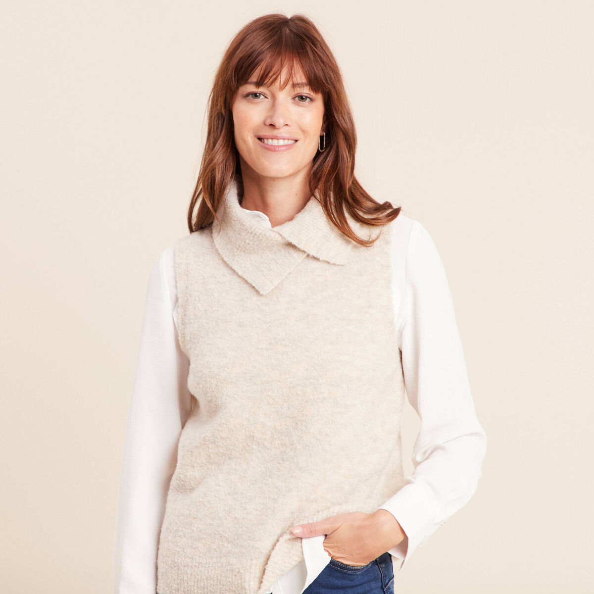 Pull sans manches col boule bouclette creme femme