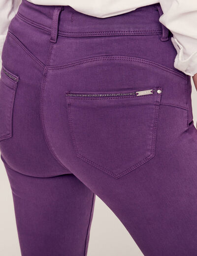 Jean ajusté 7/8ème violet foncé femme