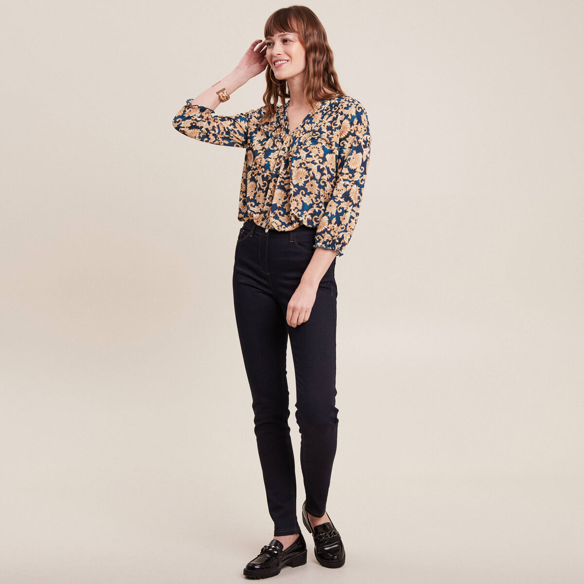 Jean magique ajusté taille standard denim brut femme