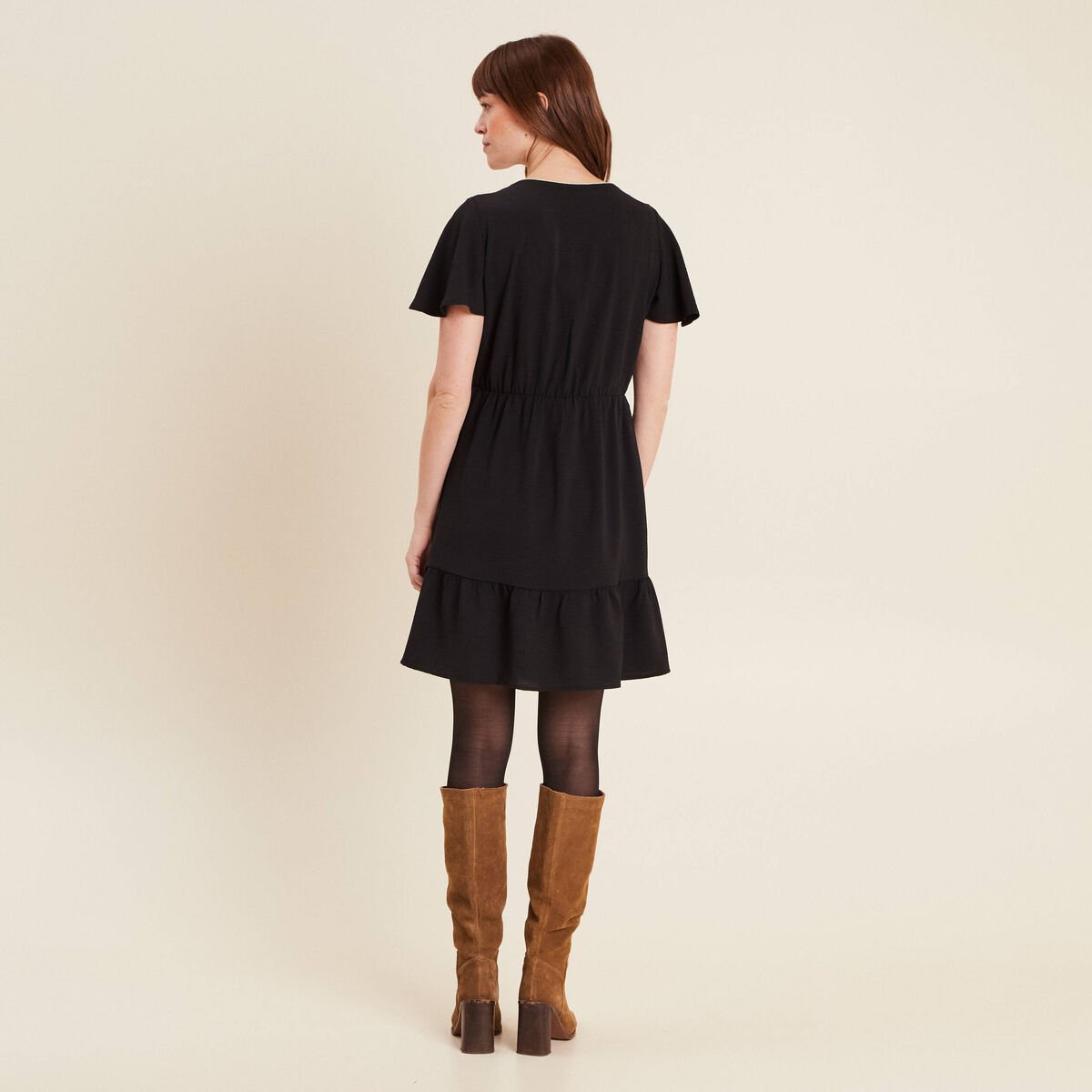 Robe évasée manches courtes noir femme