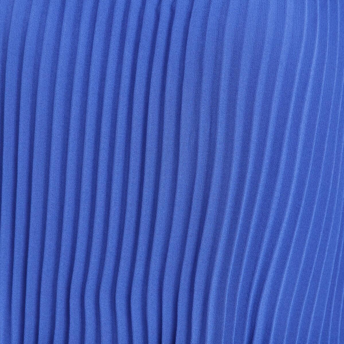 Robe longue &eacute;vas&eacute;e pliss&eacute;e sans manches bleu fonc&eacute; femme