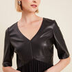Robe évasée plissée noir femme