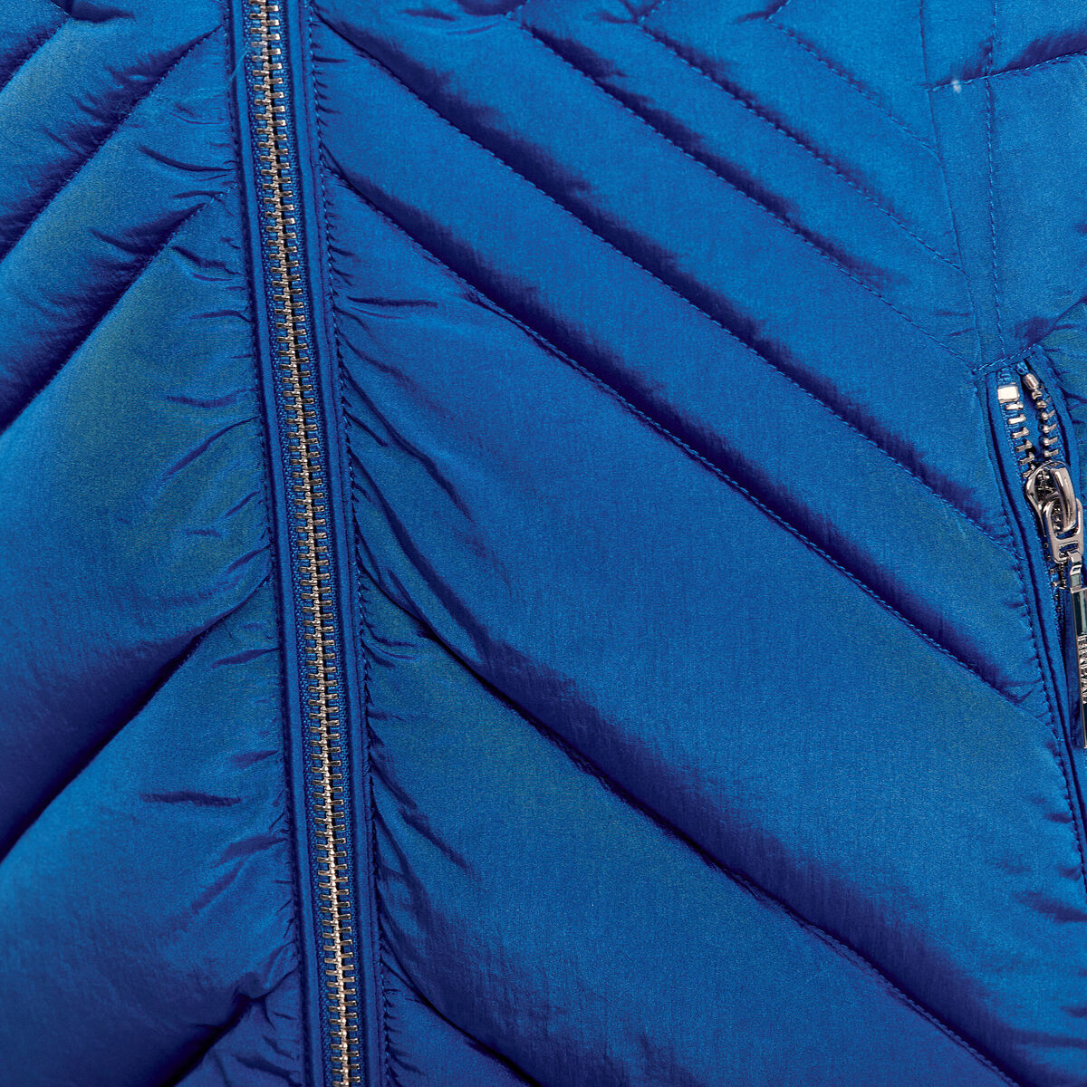 Doudoune d&eacute;perlante &agrave; capuche amovible bleu electrique femme