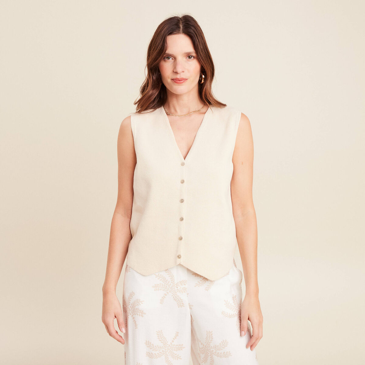 Pull cintré court col V beige femme