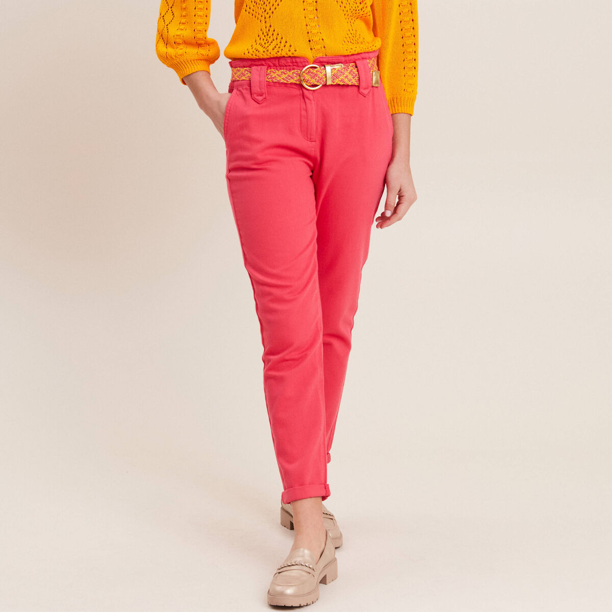 Pantalon carotte ceinturé rose cerise femme
