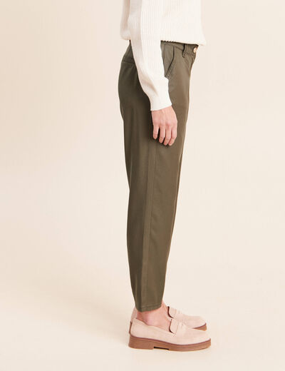 Pantalon coupe chino 7/8&egrave;me effet enduit vert kaki femme