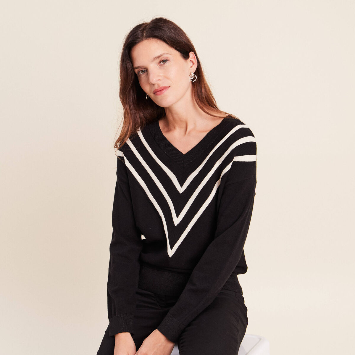 Pull col v noir femme