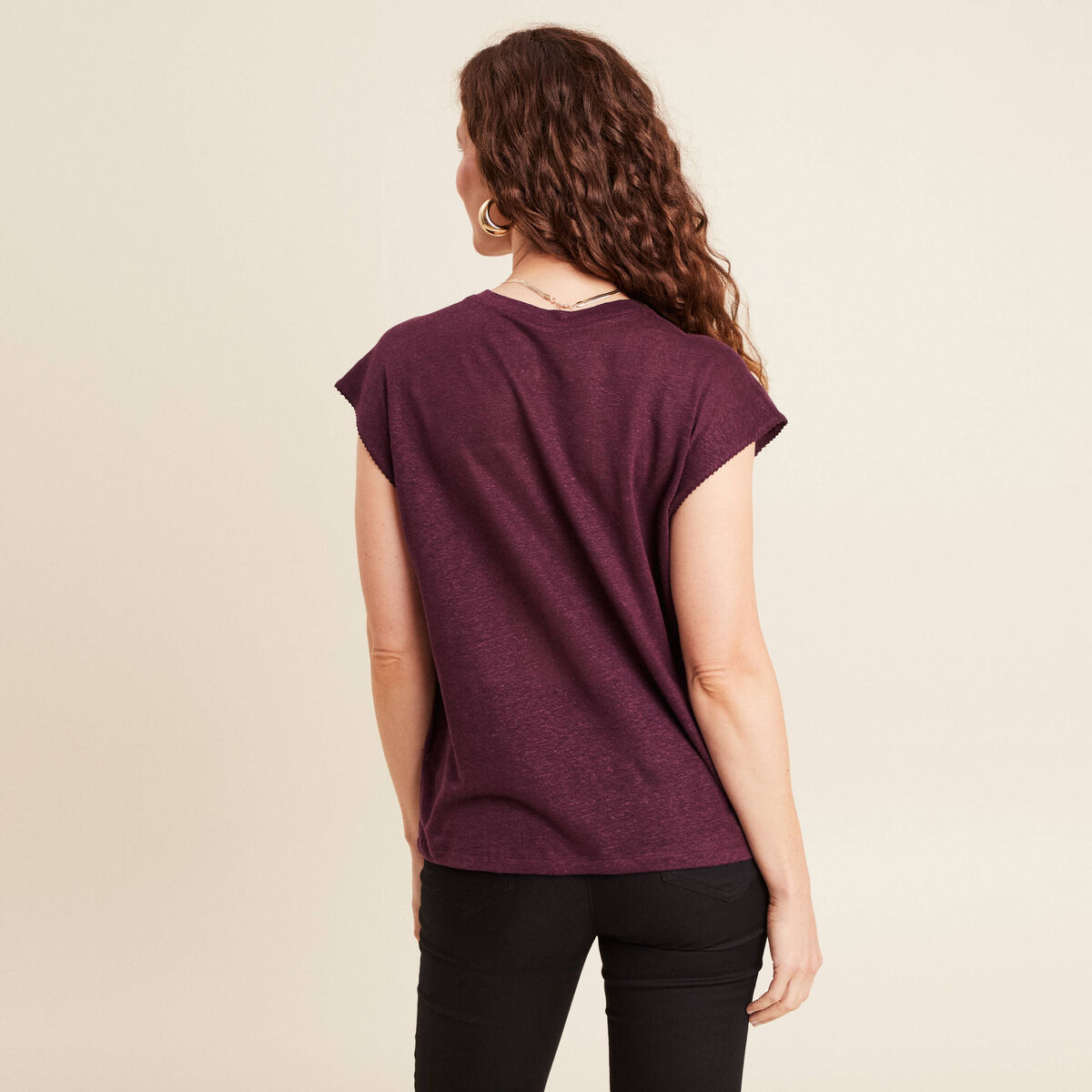 Top col v manches courtes en lin prune femme