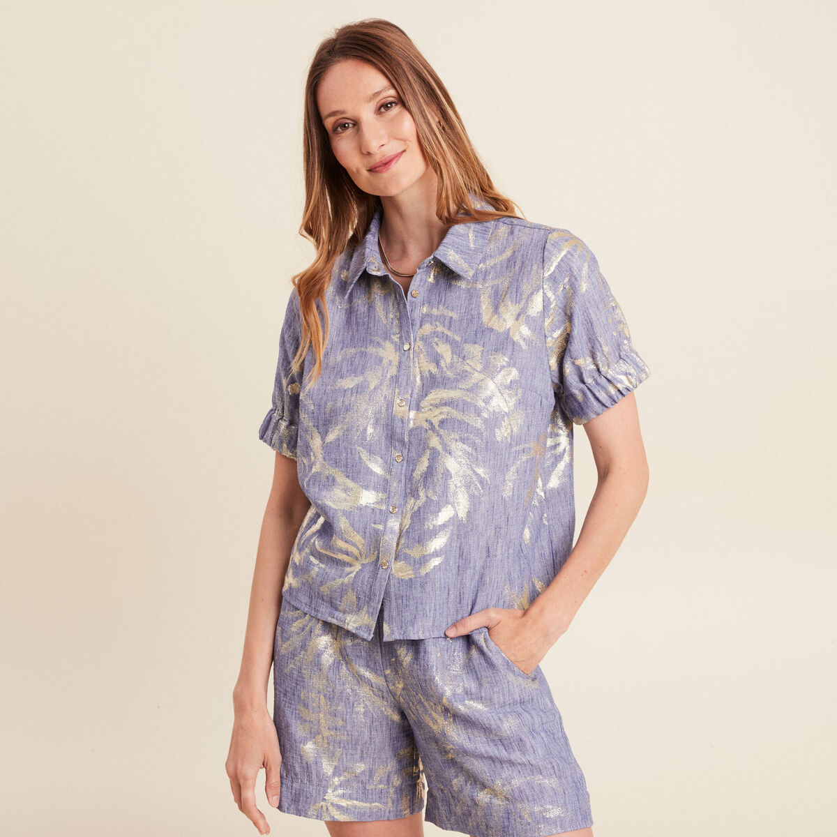 Chemise droite courte manches courtes bleu lavande femme