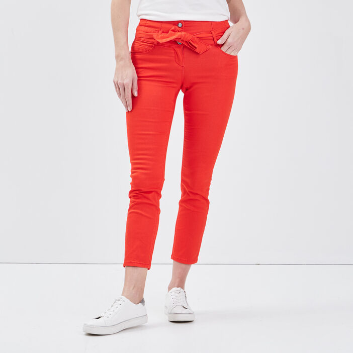 Pantalon ajusté ceinturé rouge femme