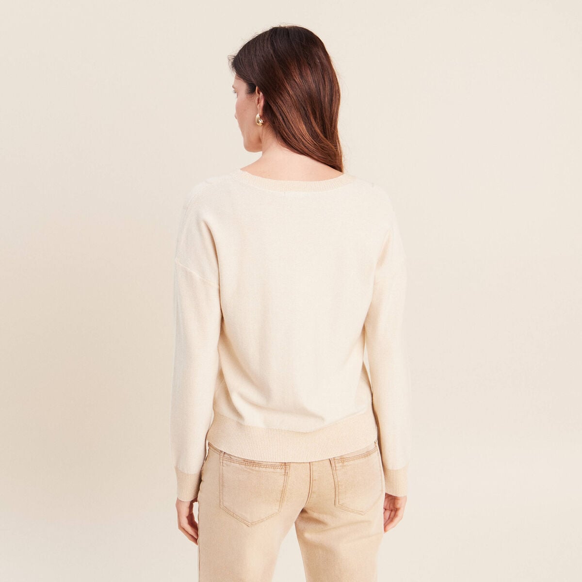 Pull ajust&eacute; col v manches longues couleur or femme