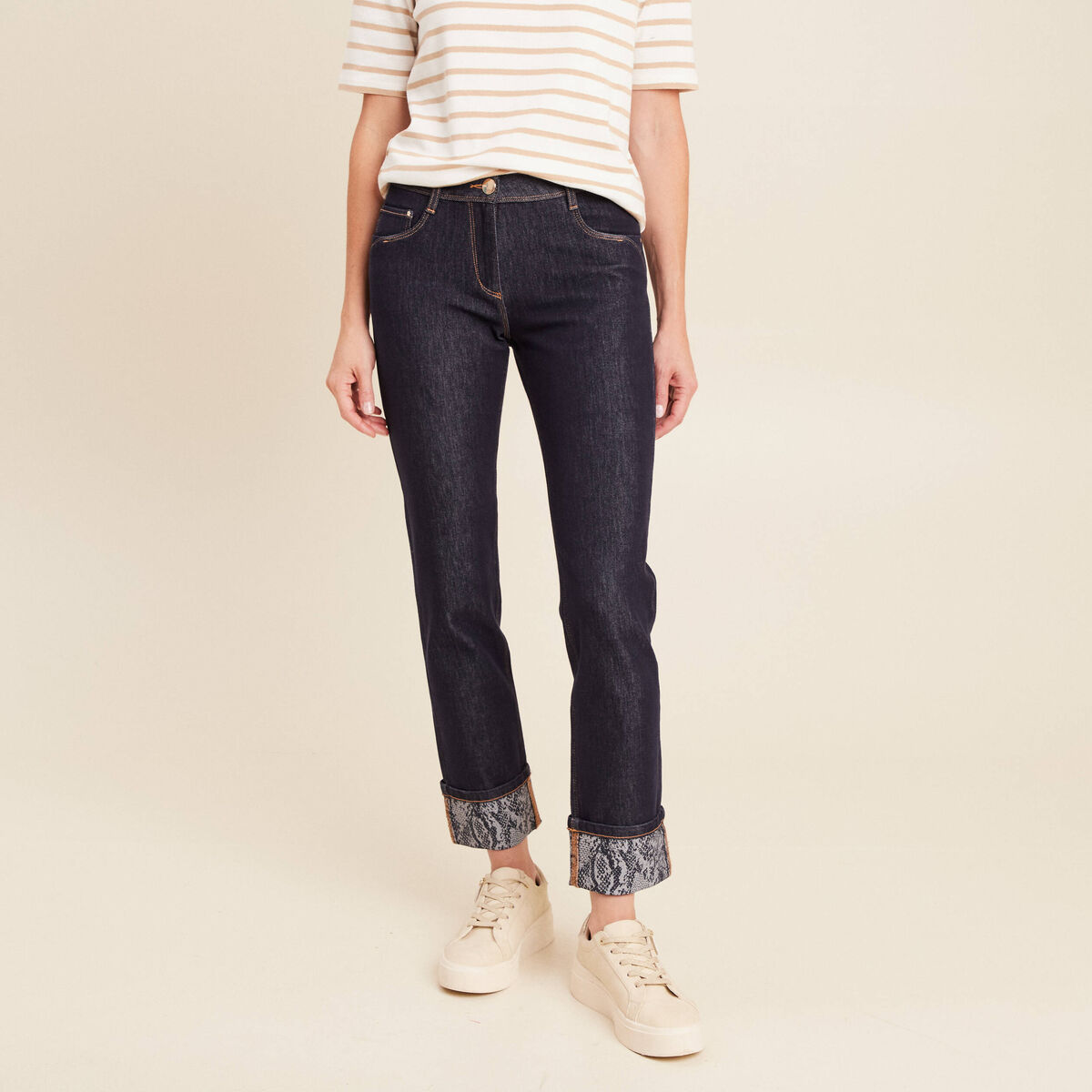 Jean ajusté taille standard denim brut femme