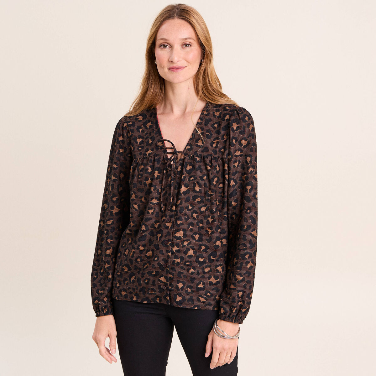 Blouse col v manches longues marron femme
