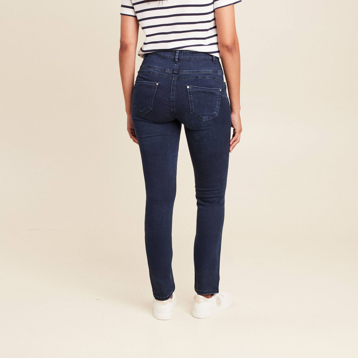 Jean magique Le Gainant coupe ajust&eacute;e denim brut femme