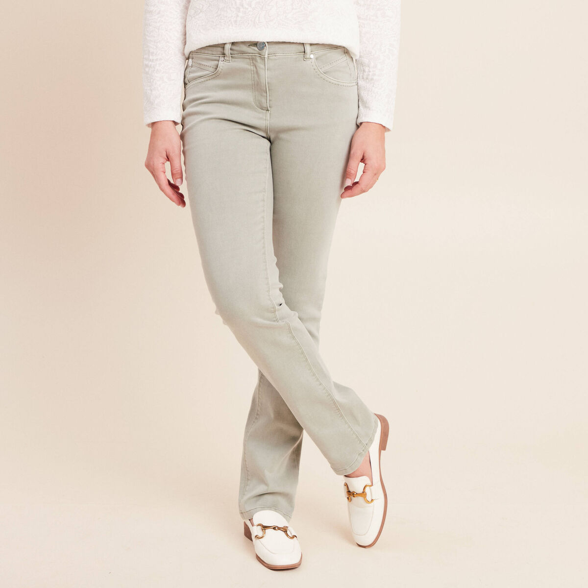 Jean coupe droite taille bascul&eacute;e vert clair femme