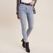 Jean coupe ajust&eacute;e 7/8&egrave;me denim baby bleu femme
