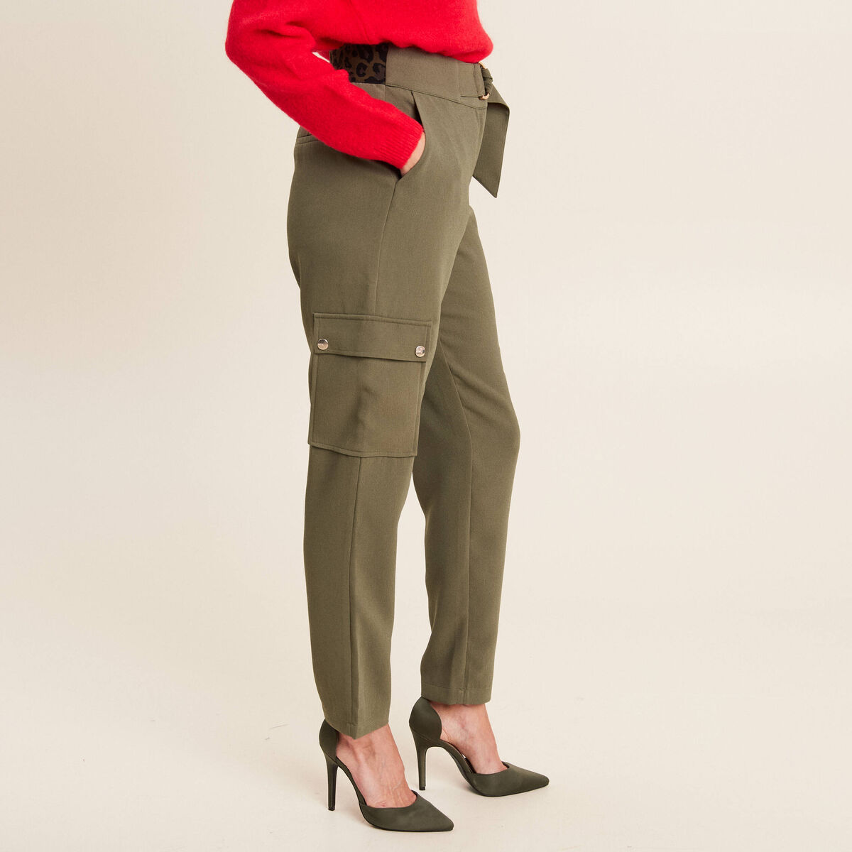 Pantalon chino poches rabats vert kaki femme