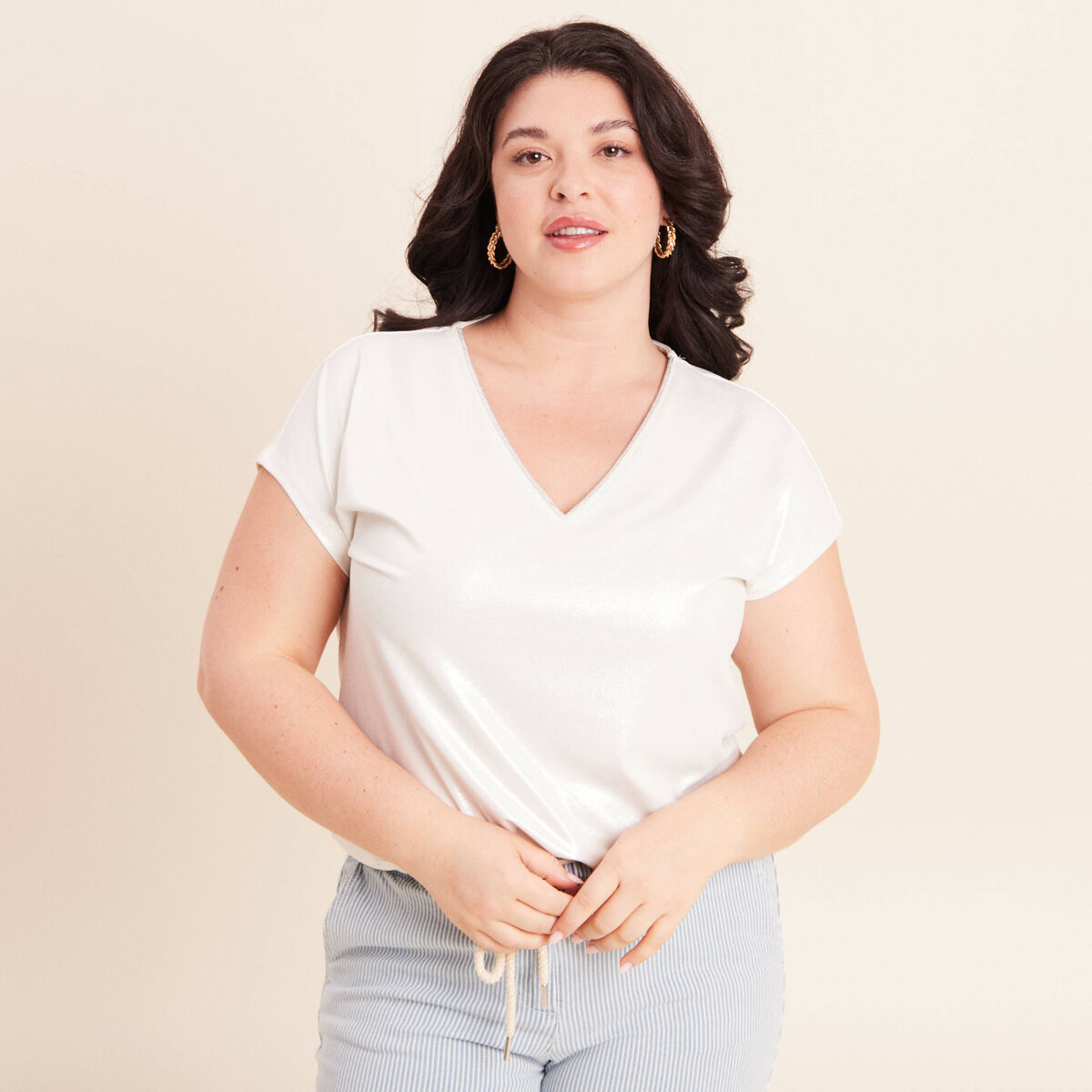 T-shirt col V manches courtes ecru femme