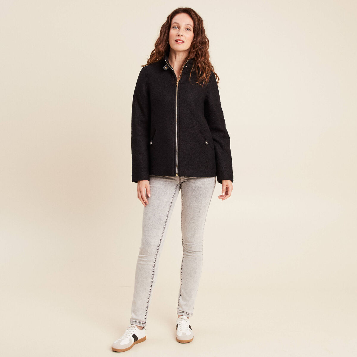Manteau doubl&eacute; avec capuche noir femme