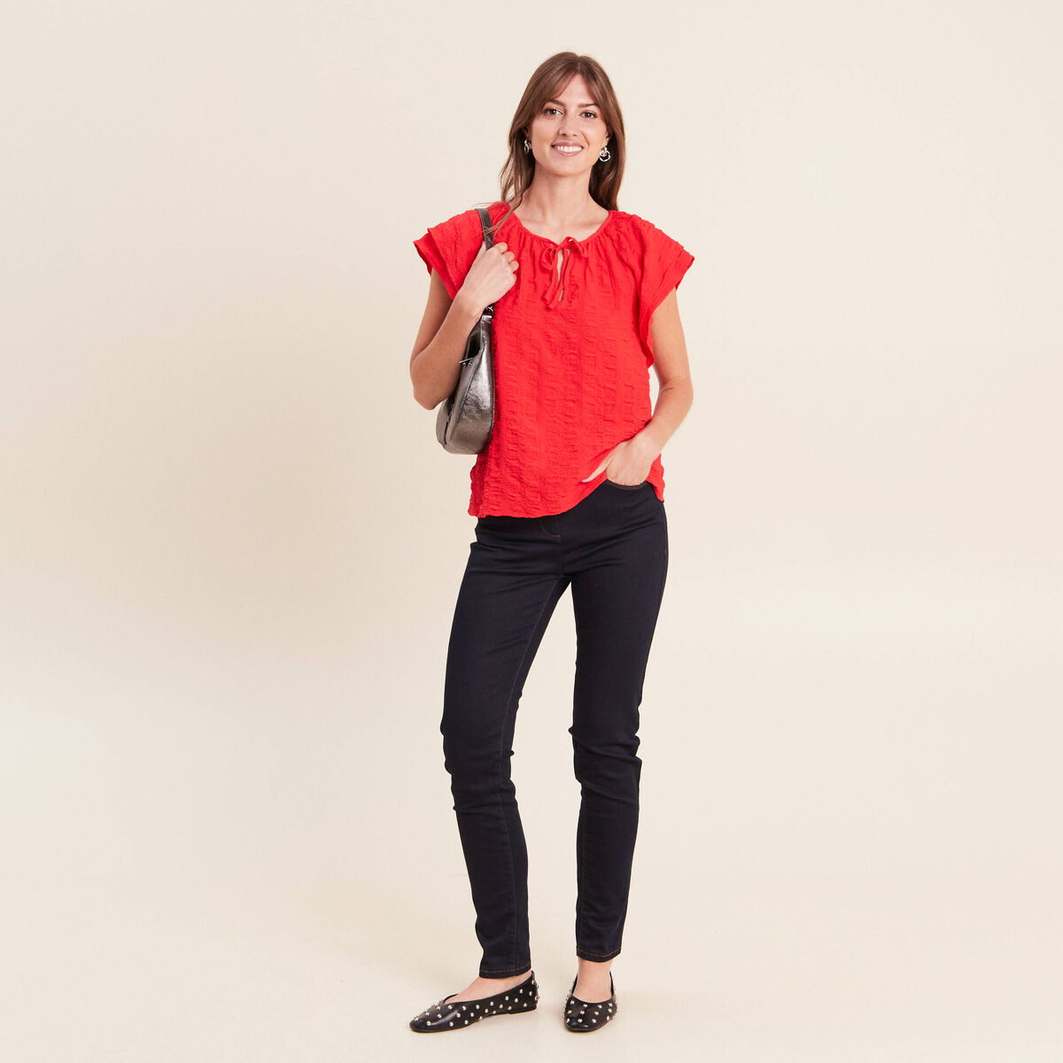 Blouse col v manches courtes fluide rouge femme