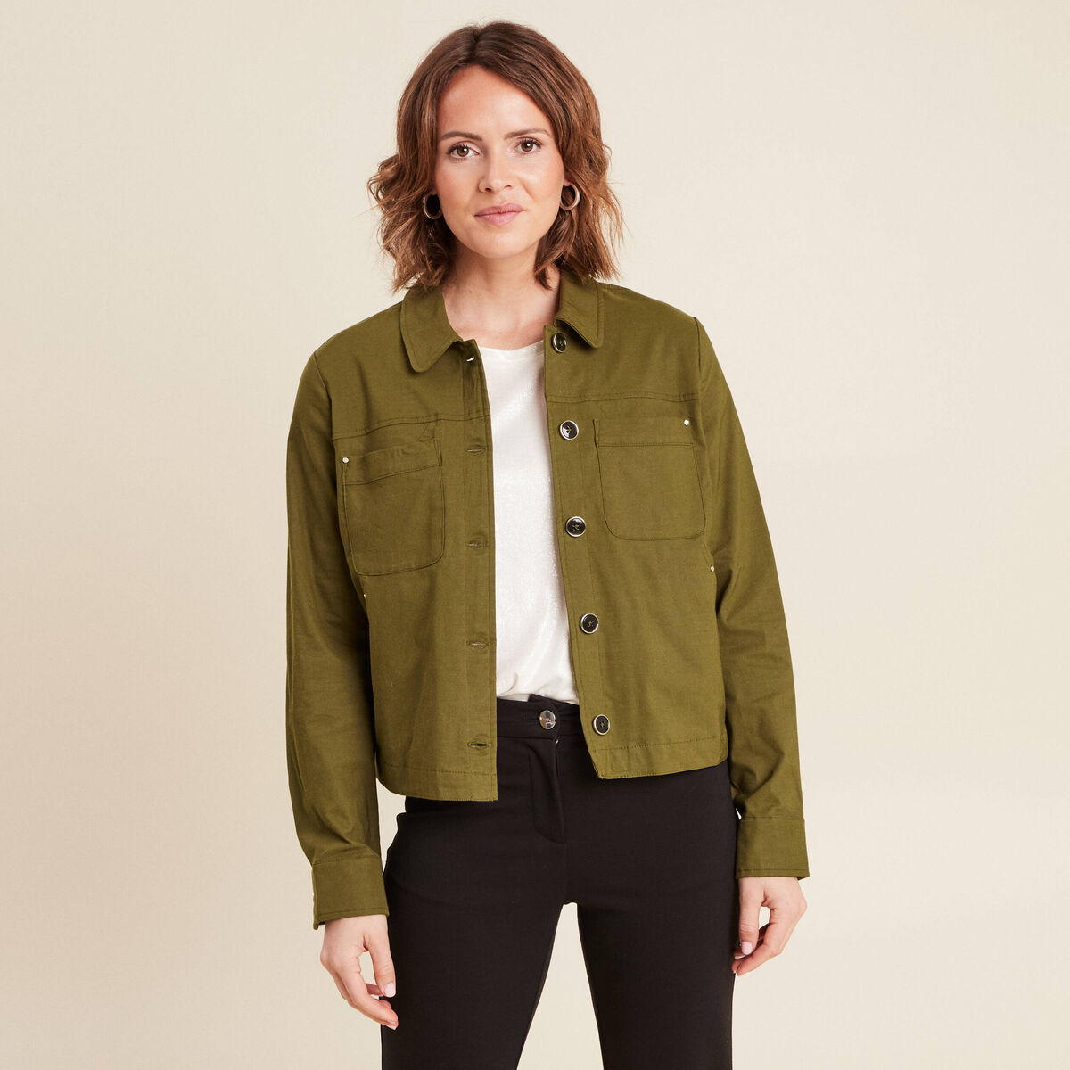 Veste boutonnée vert olive femme