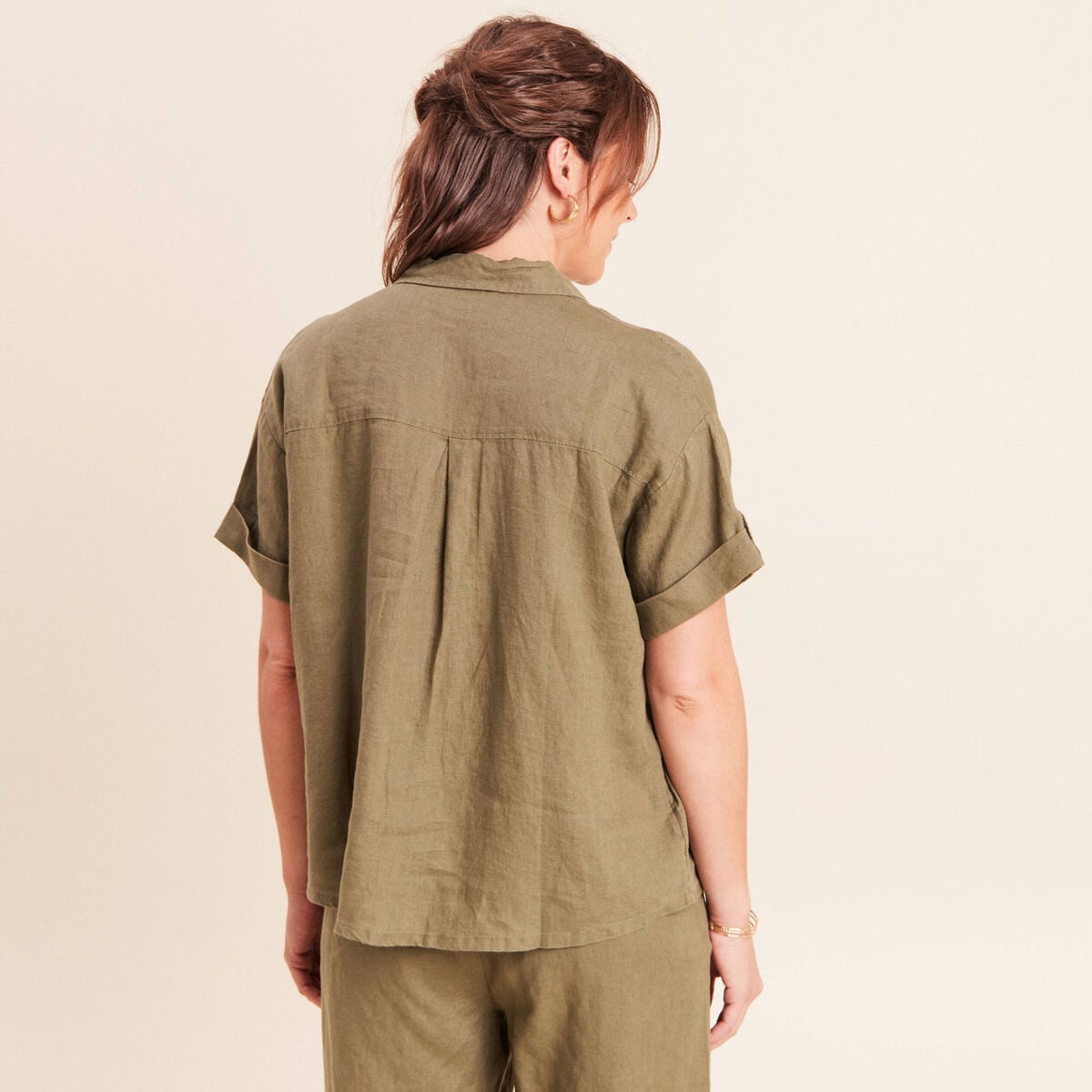 Chemise ample manches courtes aspect lin vert kaki femme
