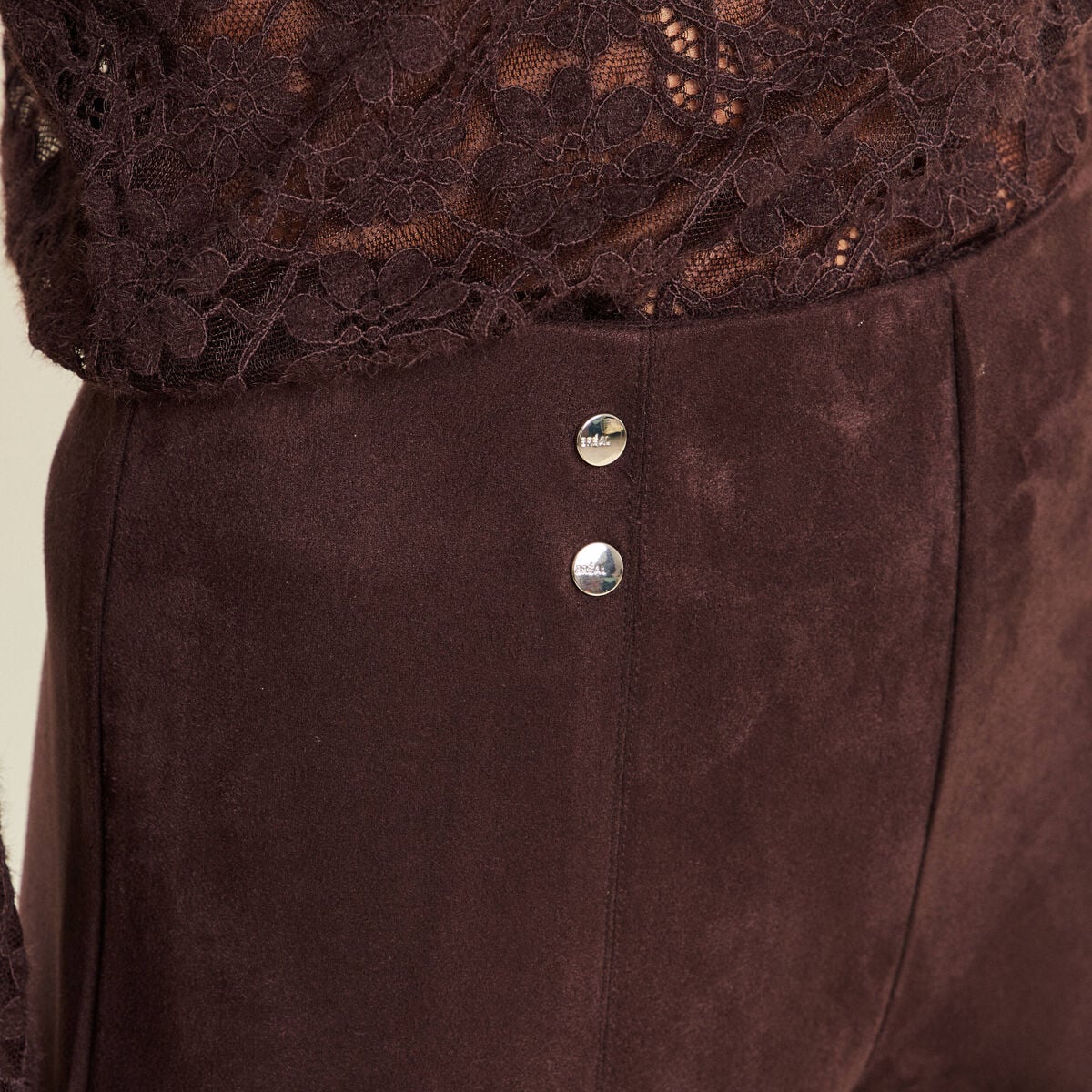 Legging 7/8&egrave;me taille haute aspect daim marron fonc&eacute; femme