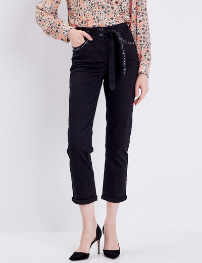 Jean droit détails bijoux noir femme