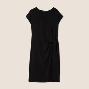 robe cintree courte col rond noir femme Robe cintrée courte col rond noir femme