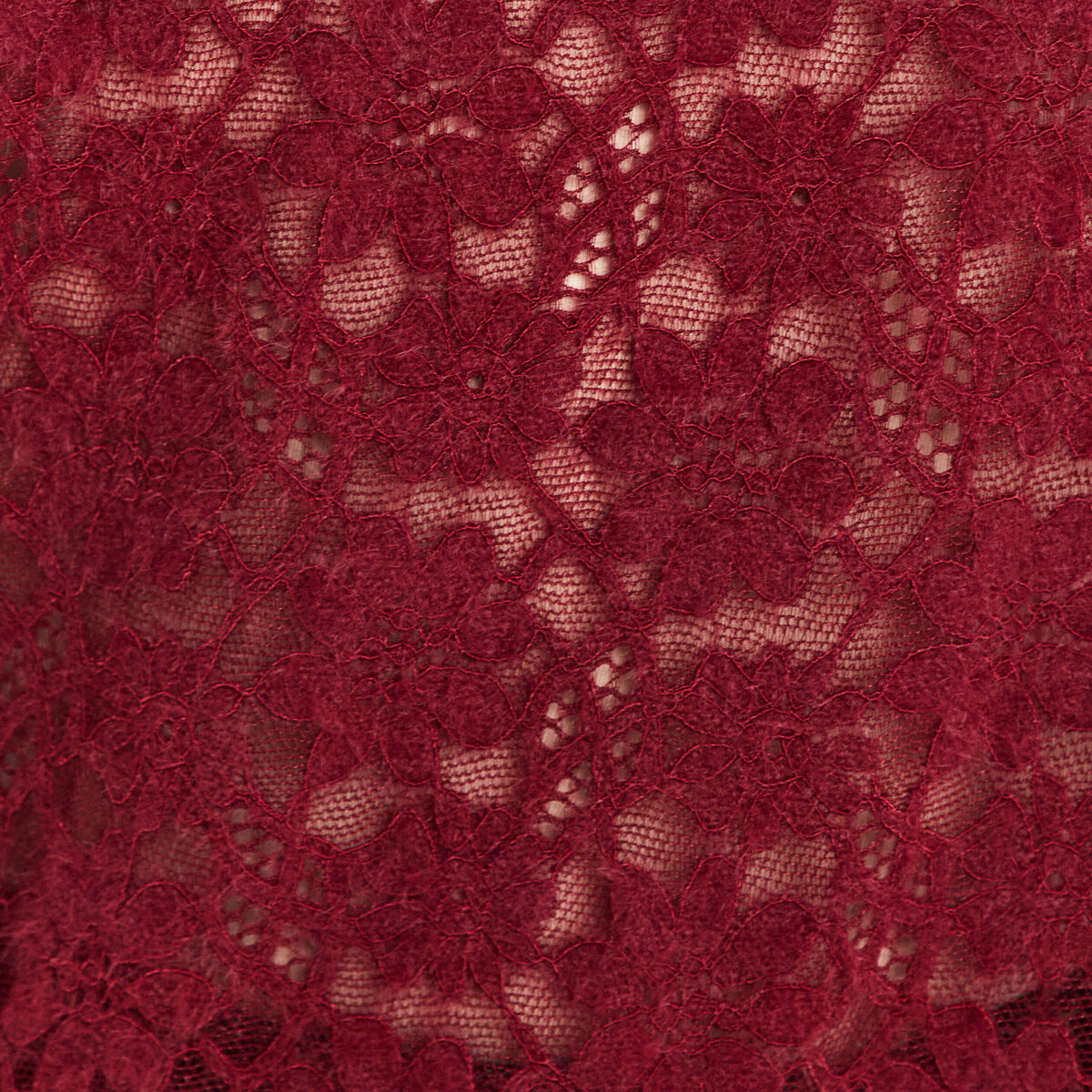 T-shirt cintr&eacute; col montant dentelle bordeaux femme
