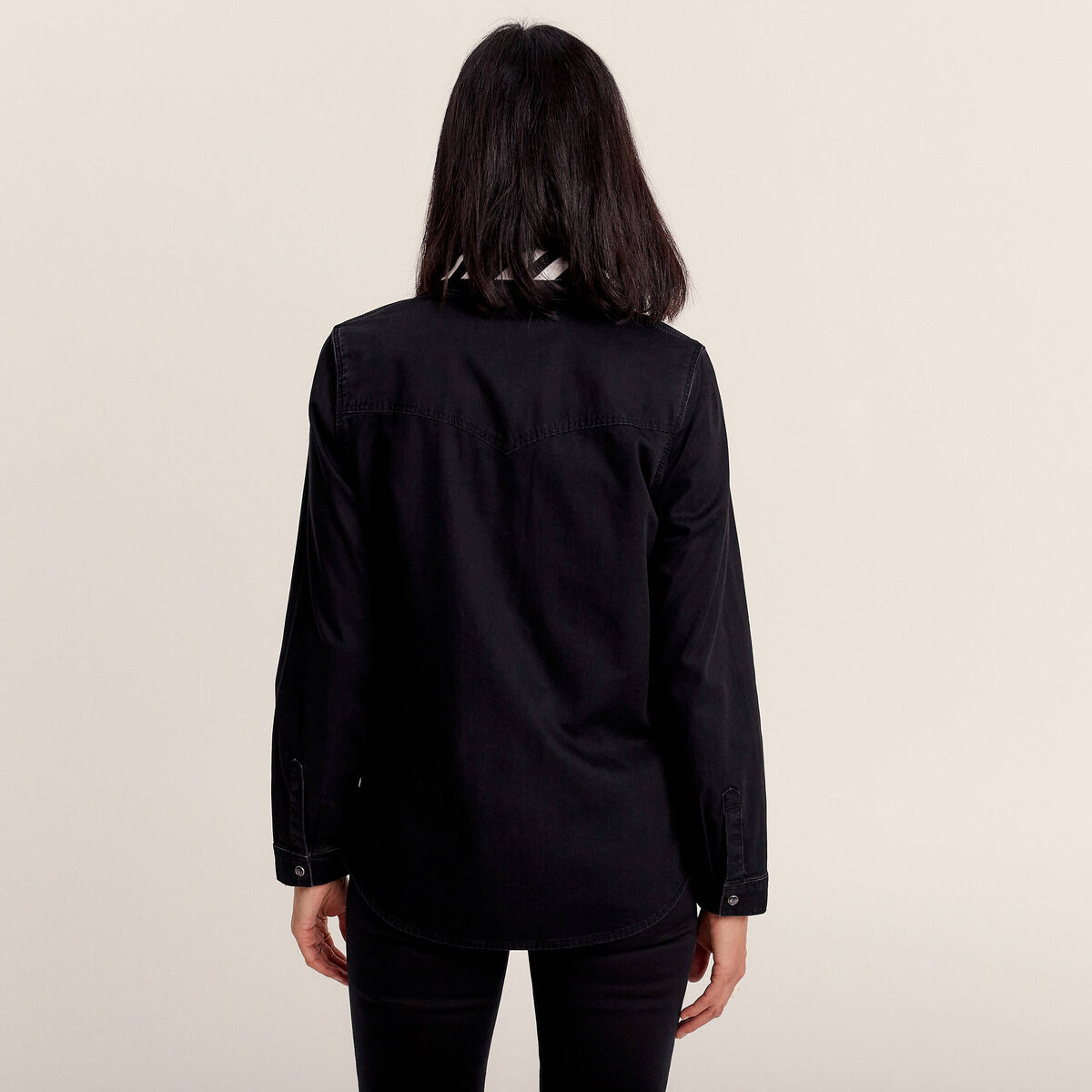 Chemise en jean noir femme