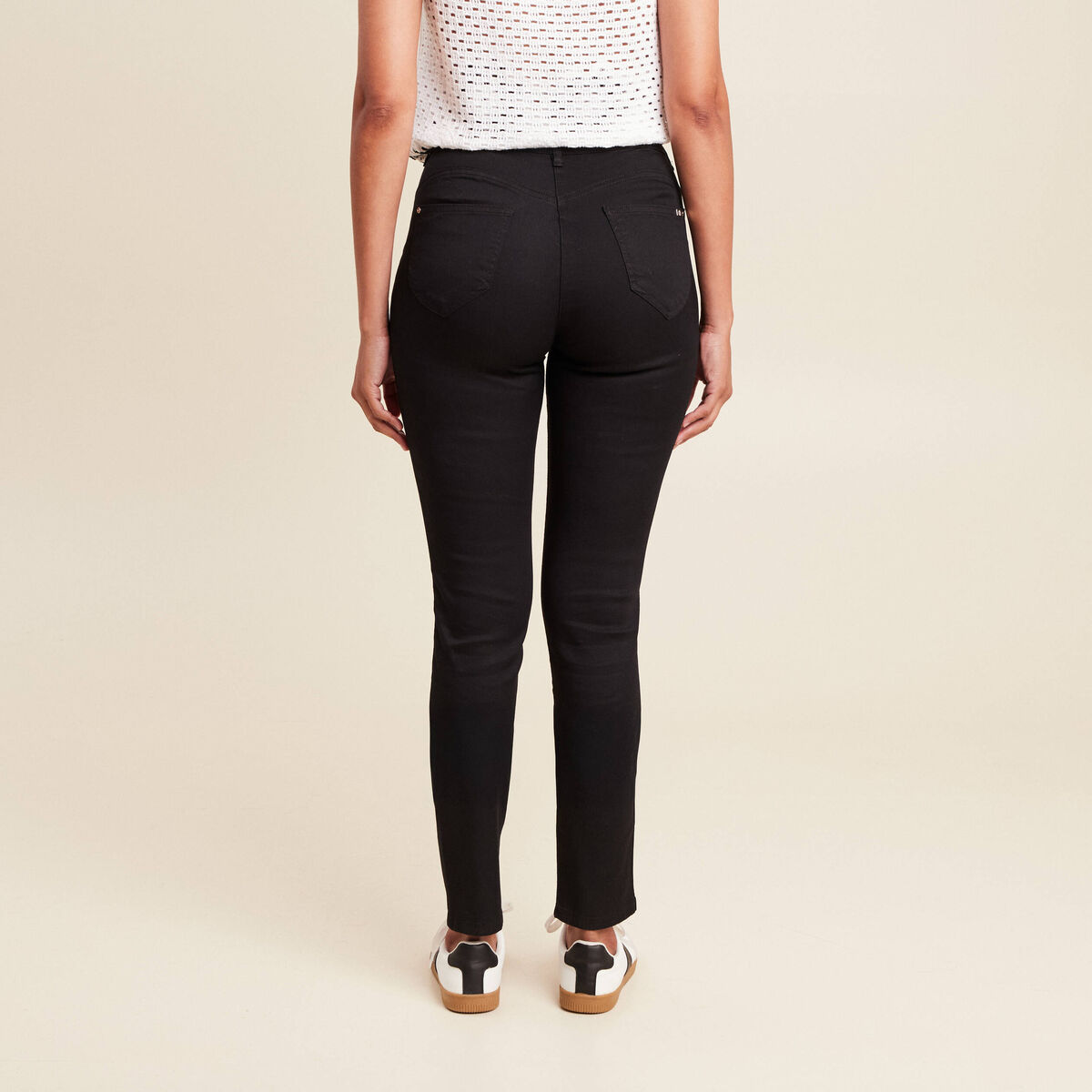 Pantalon magique Le L&eacute;ger coupe ajust&eacute;e noir femme