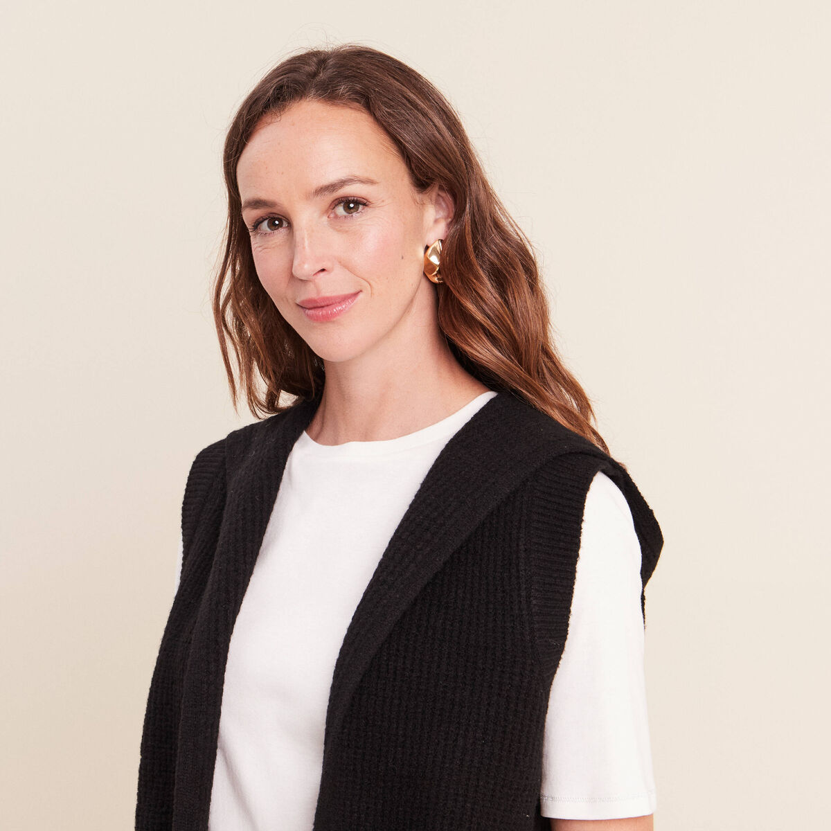 Veste sans manches &agrave; capuche noir femme