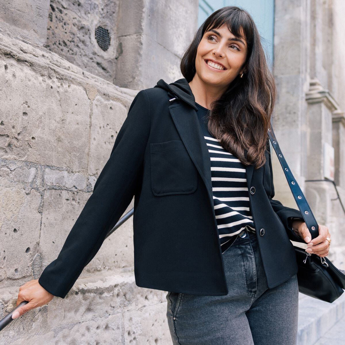 veste cintrée doublée avec capuche noir femme
