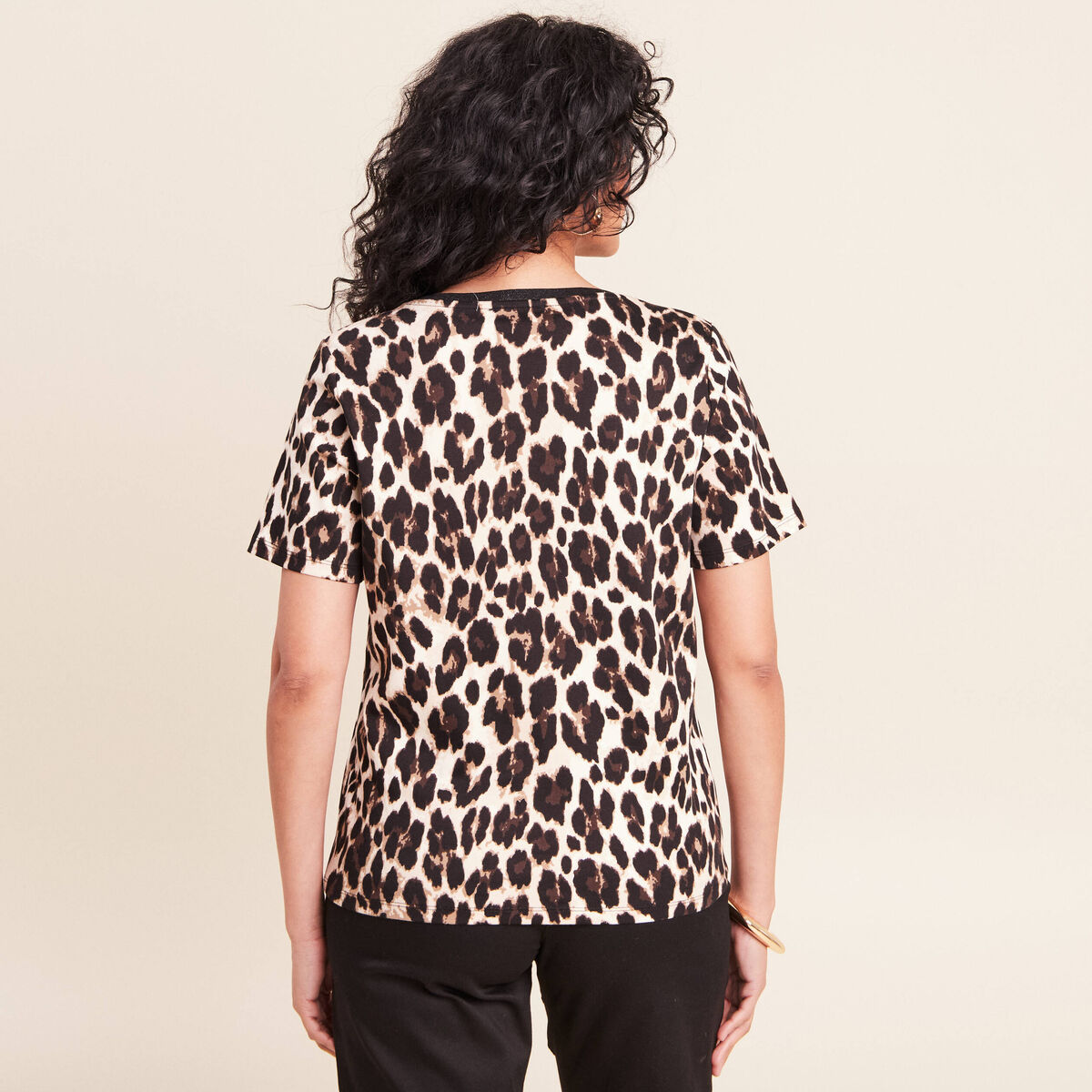 T-shirt col v manches courtes brod&eacute; marron femme