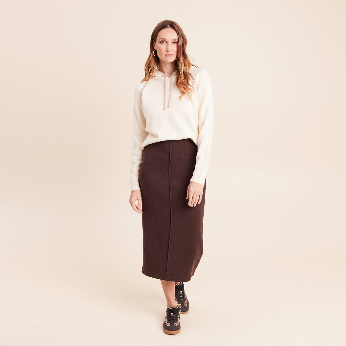 Jupe longue droite en maille marron fonc&eacute; femme