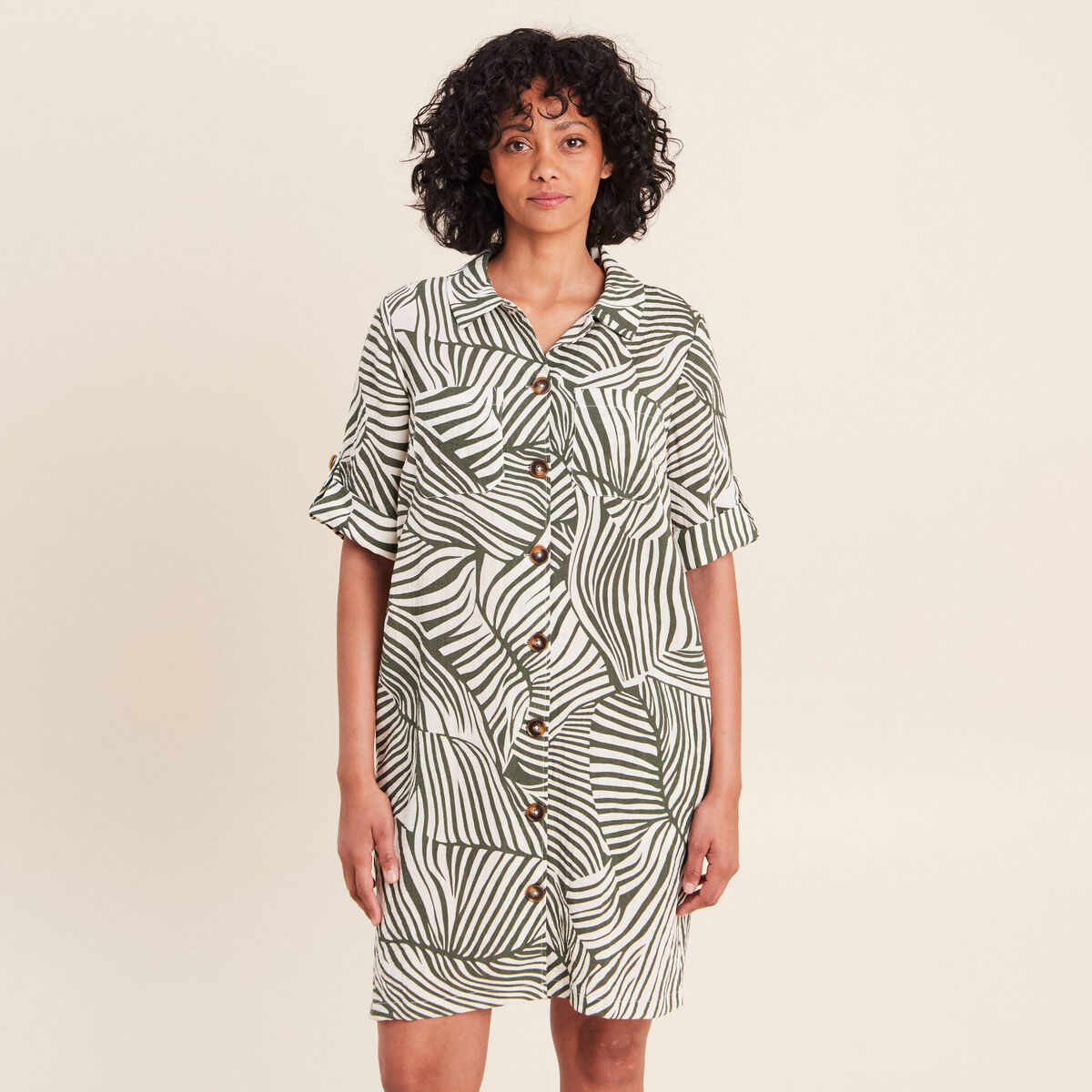 Robe droite courte manches courtes noir femme