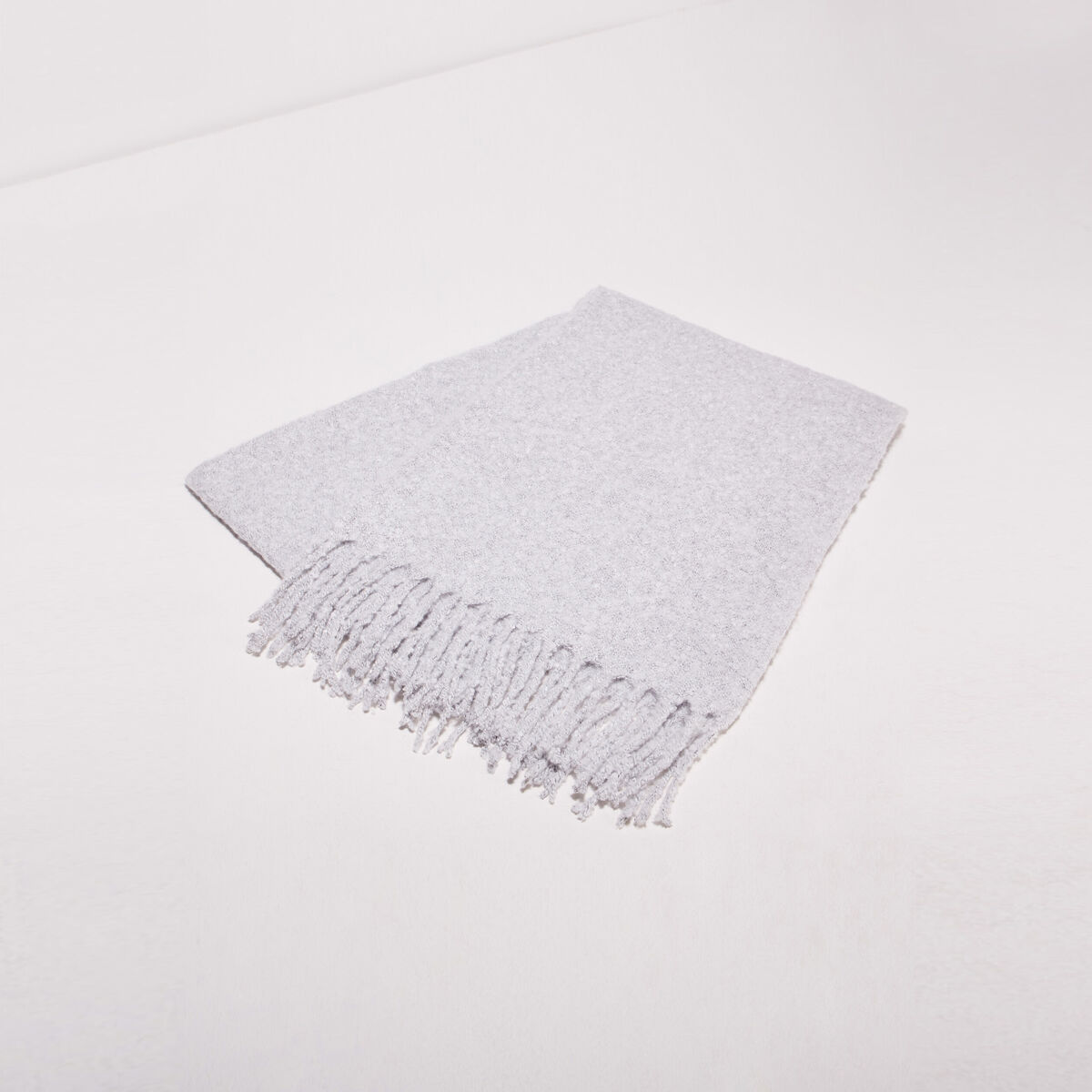 Écharpe à franges gris clair femme