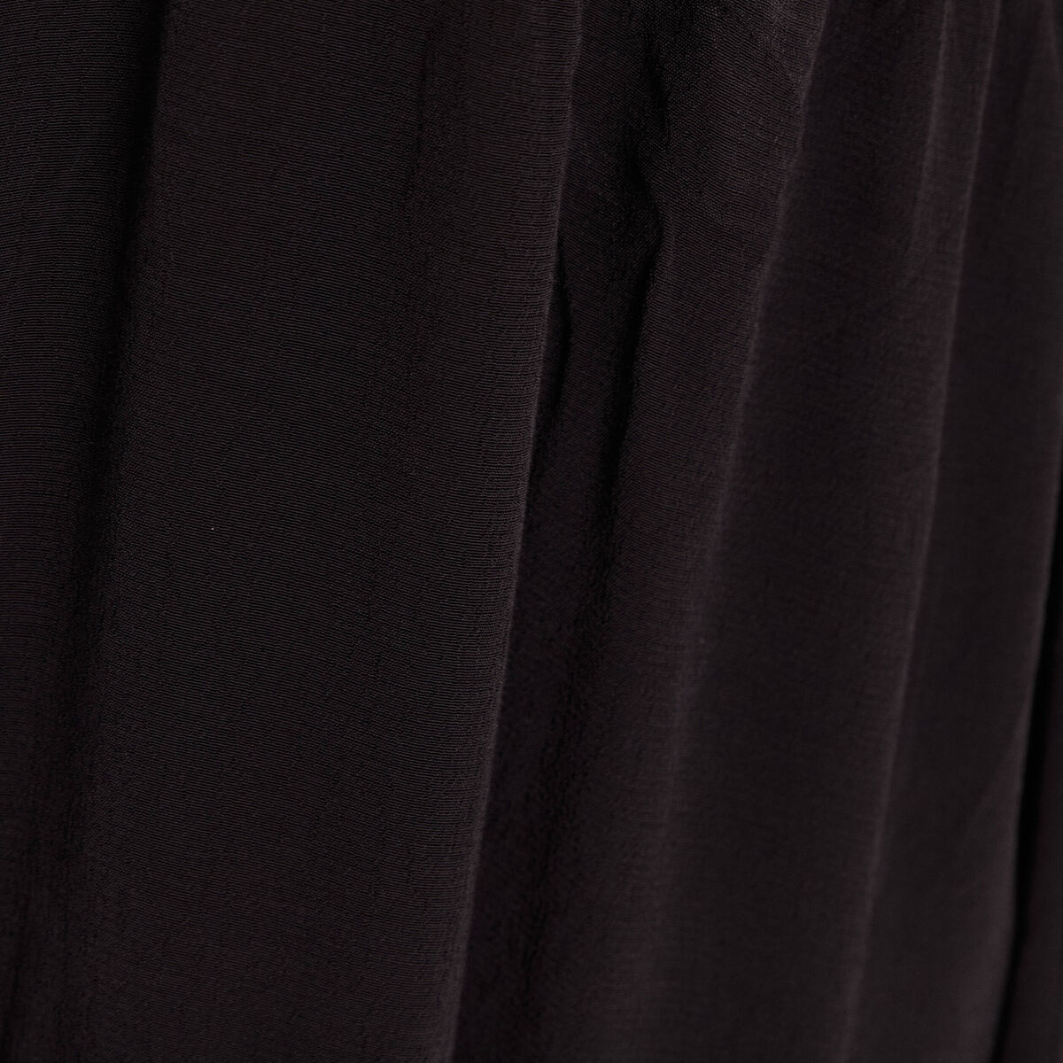 Robe longue &eacute;vas&eacute;e sans manches noir femme