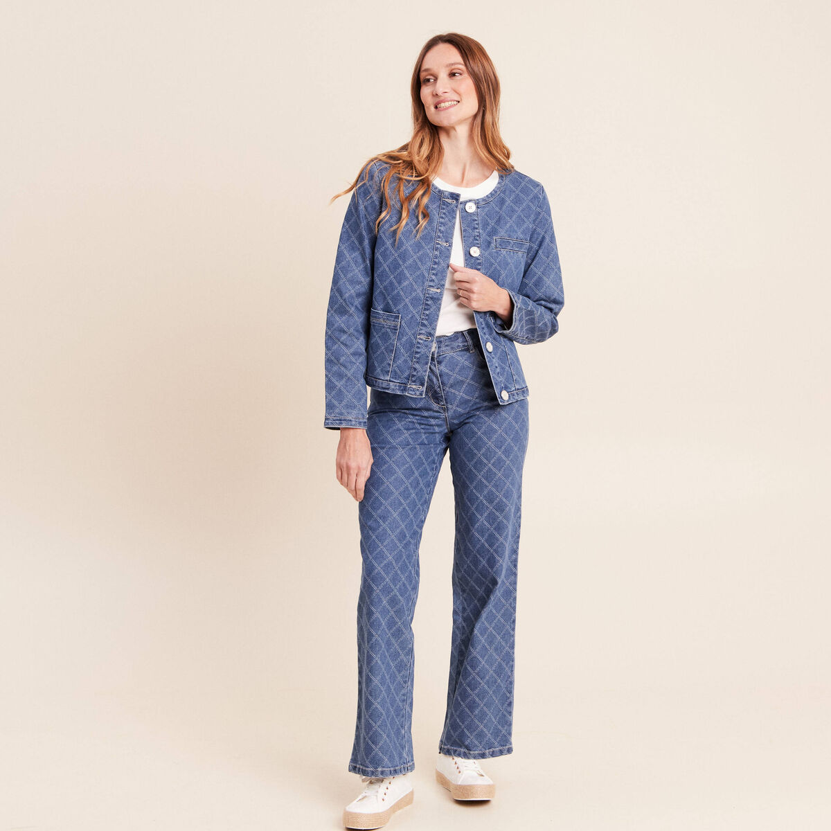 Veste courte droite en jean doubl&eacute;e denim stone femme