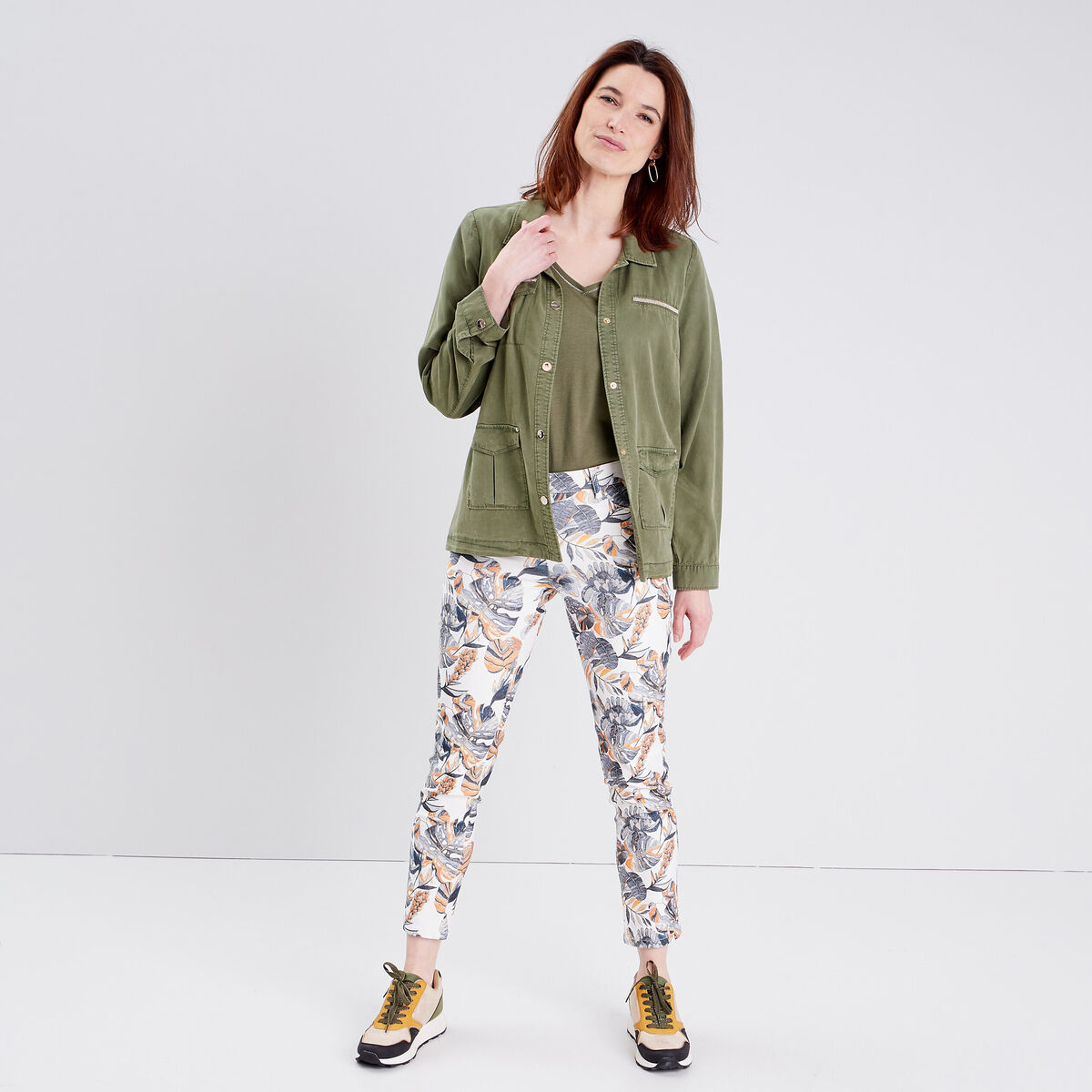Veste droite boutonnée vert kaki femme