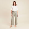Pantalon droit 7/8ème en lin vert clair femme