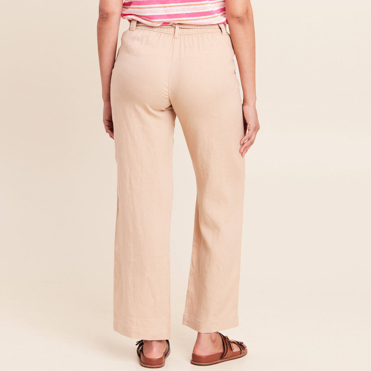 Pantalon coupe large en lin sable femme