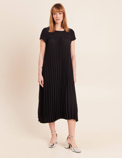 Robe longue &eacute;vas&eacute;e manches courtes noir femme